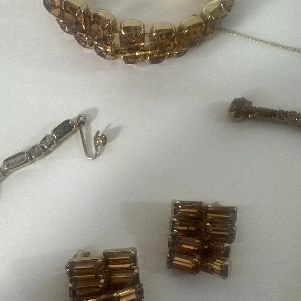 A Vintage Weiss Set in‎ Amber Rhinestones and Goldtone Necklace Bracelet Earring